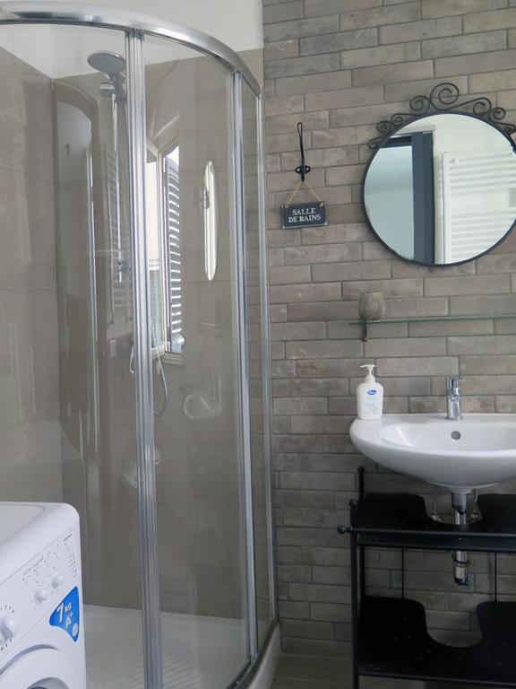 Il Nottetempo, Enna Centro Apartment Luaran gambar